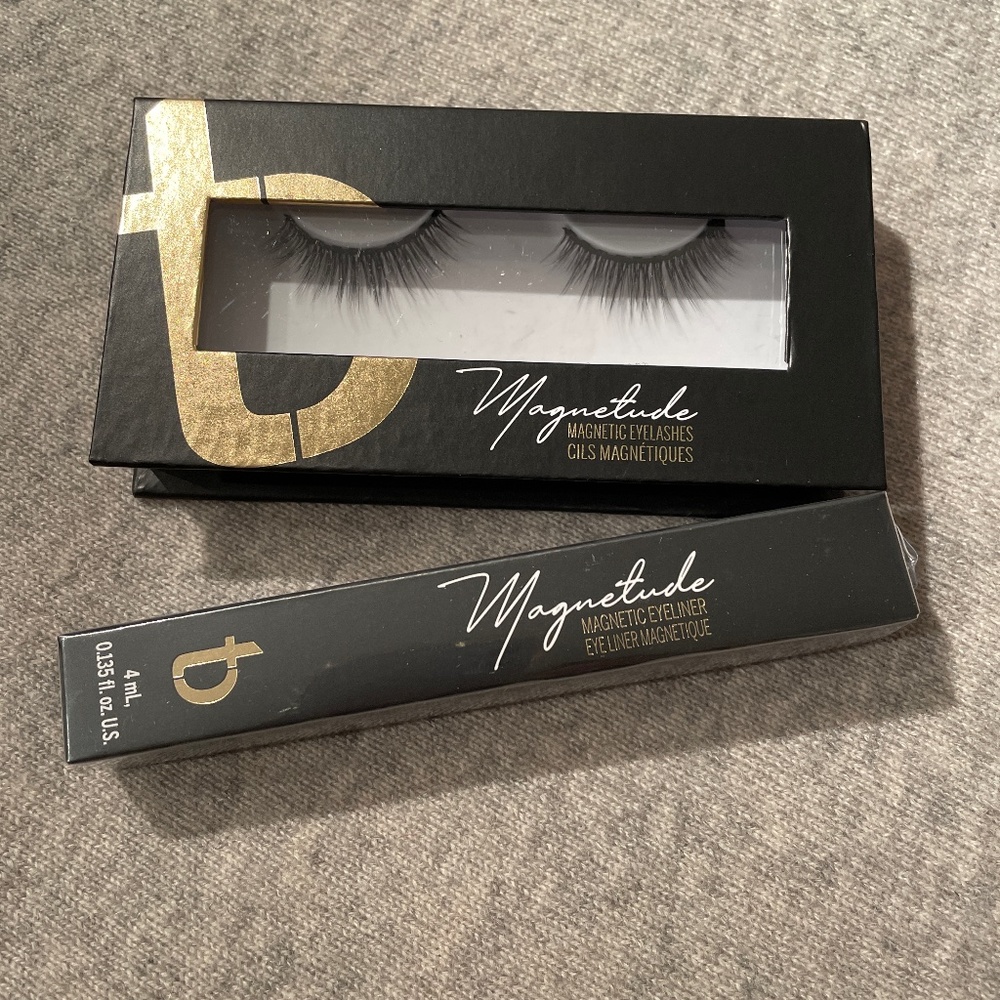 Tori Belle Magnetic Black Eyelashes Set 9 to 5 Magnetude